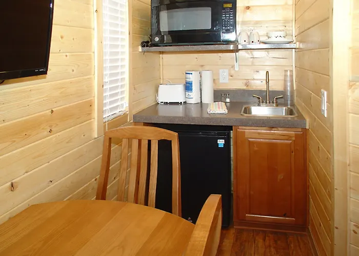 Valley Rv & Resort, A Thousand Trails Hotel